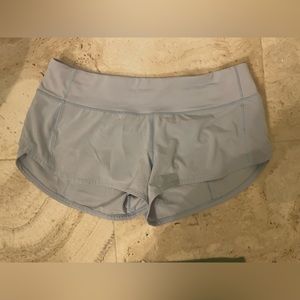 Lululemon Speed Up Low-Rise Lined Short 2.5” size 6